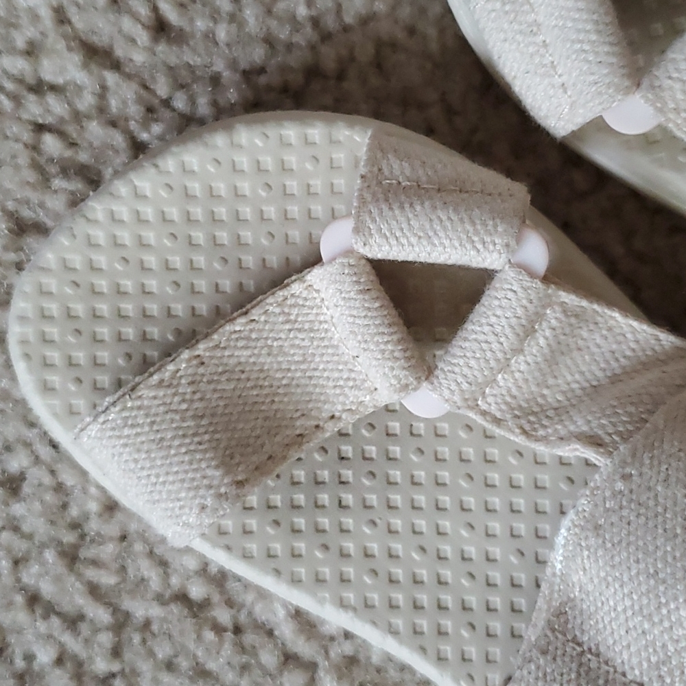 Sandals - Picture 3 of 3